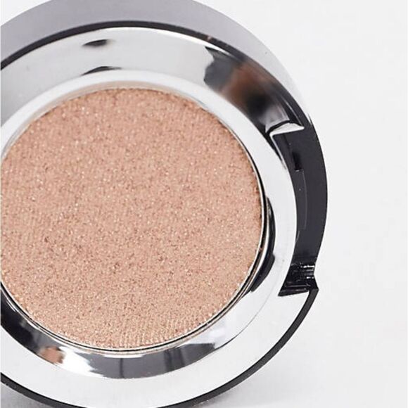 MAC Dazzleshadow EXTREME in Yes to Sequins (Light Gold with Pink Pearl) - Picture 3 of 16